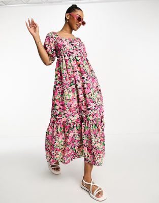 New Look - Midi-jurk met vierkante hals, gesmokte achterkant en pofmouwen in zwart met bloemenprint