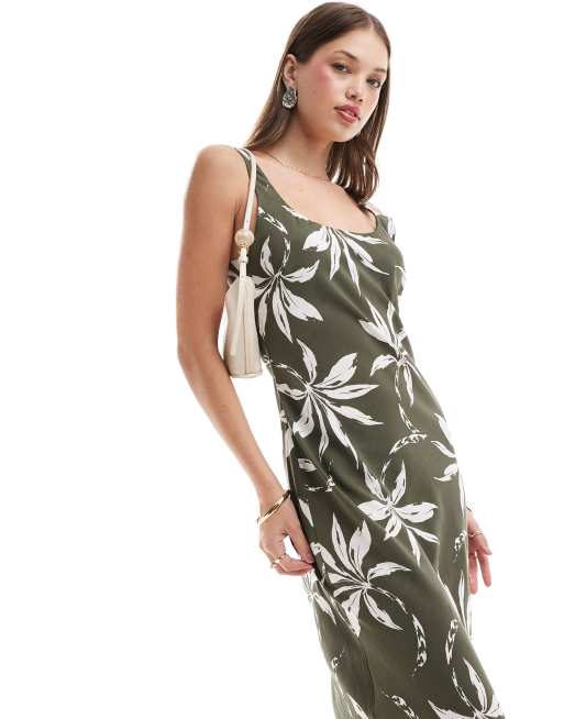 New Look midi slip dress in green floral | ASOS