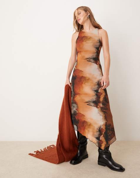 New Look – Midikleid aus gemustertem Mesh in Orange mit asymmetrischem Saum - view 1