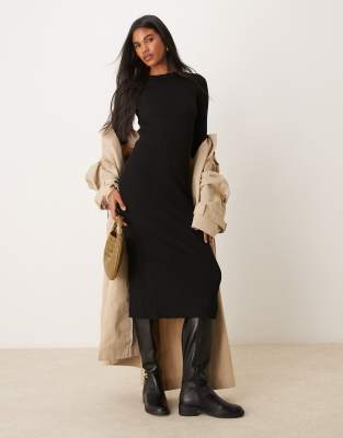 Thumbnail - New Look - Midikleid aus Rippstrick in Schwarz mit Rundhalsausschnitt