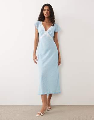 Midikleid in Blau mit Blümchenmuster, Spitzenbesatz und Flügelärmeln Blau 40