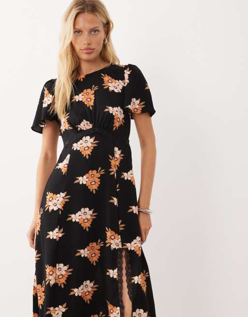 New Look Midikleid mit Spitzenbesatz und Puffärmeln in Schwarz mit Blumenmuster, 3 von 4