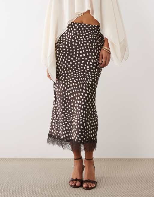 New Look - Midirok met kanten rand en abstracte stippen in donkerbruin, 2 van 5