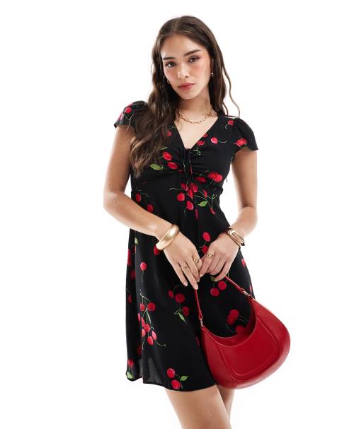 New Look mini dress with tie front detail in cherry print - view 1