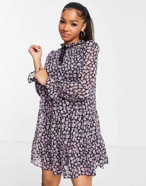 New Look – Mini-Hängerkleid aus Chiffon mit Bindeausschnitt und Blümchenmuster - view 1