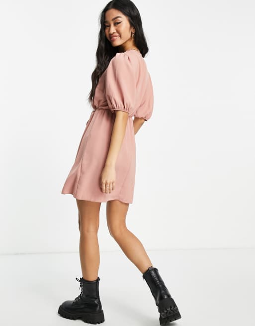 New Look - Mini jurk met gestrikte achterkant en V-hals in roze, 2 van 4