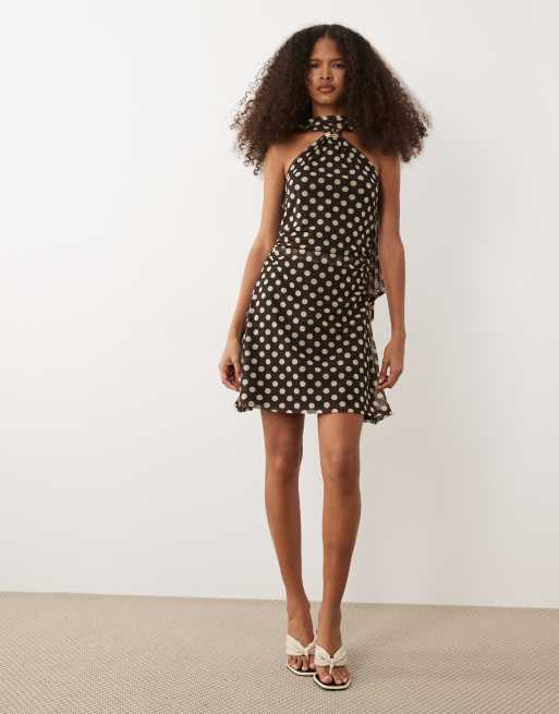 New Look - Mini jurk van mesh met stippen en halternek in bruin, 3 van 4