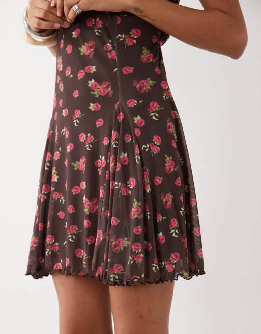 New Look mini jurk van mesh met V-hals in bruin met bloemenprint, 3 van 4