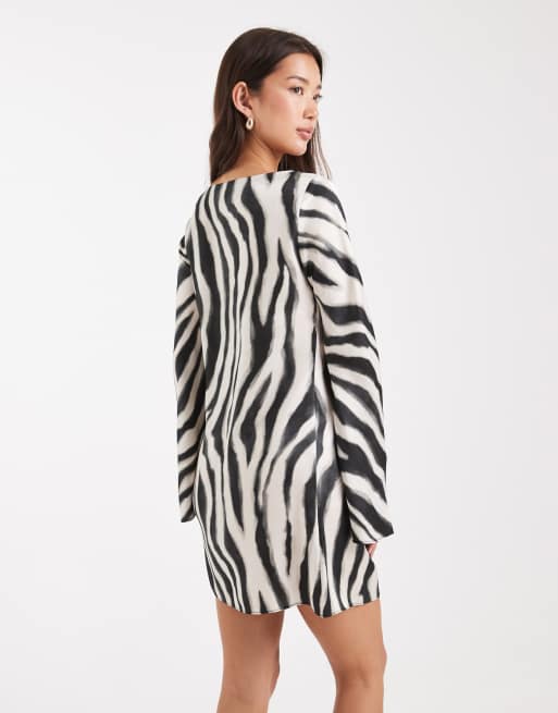New Look Mini-jurk van satijn met zebraprint in zwart ASOS
