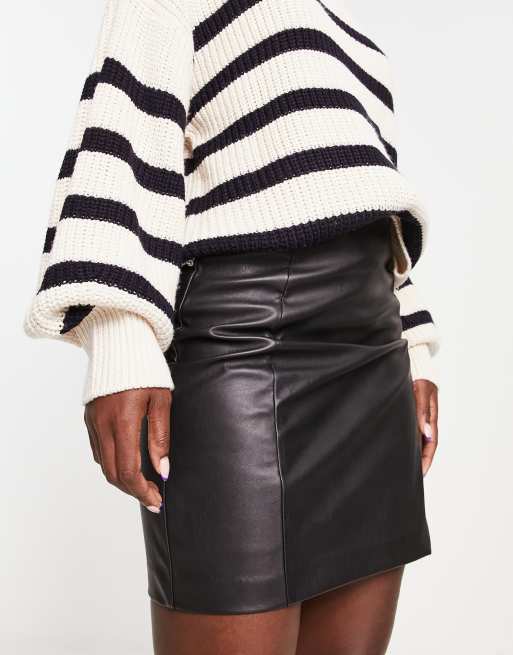 New Look - Mini rok van imitatieleer met zijsplit in zwart, 4 van 4