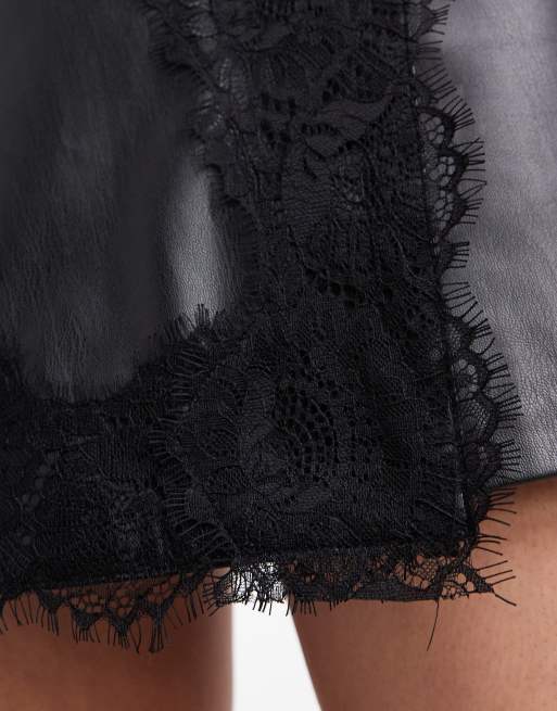New Look - Mini-skort van imitatieleer met overslag in zwart, 4 van 5