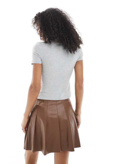 New Look - Minigonna a pieghe color cuoio in similpelle PU, 2 di 5