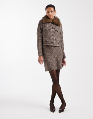 New Look - Minirock in Braun kariert, Kombiteil-Brown