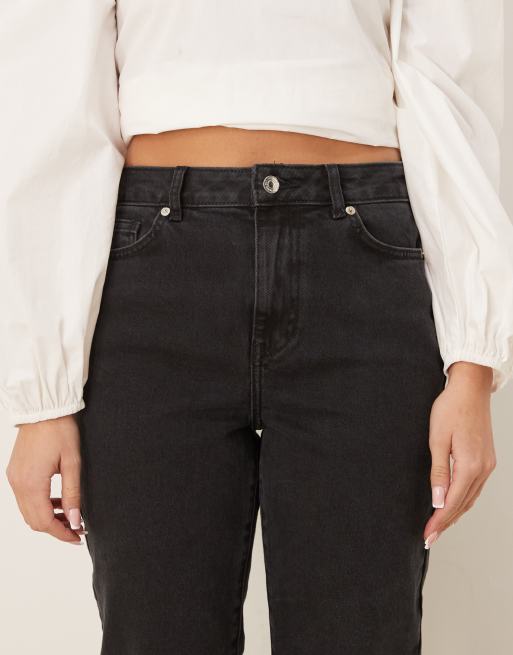 New Look mom jeans in black, 5 of 5