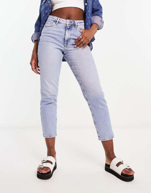 New Look - Mom jeans in lichte wassing blauw