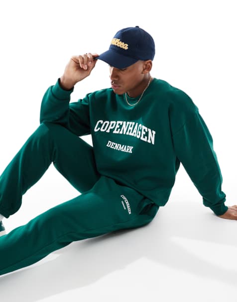 New Look – Mörkgrönt sweatshirtset med Copenhagen-tryck - view 1