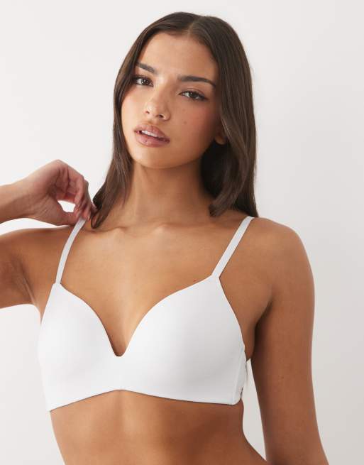 New Look moulded triangle bra in white, 3 of 4