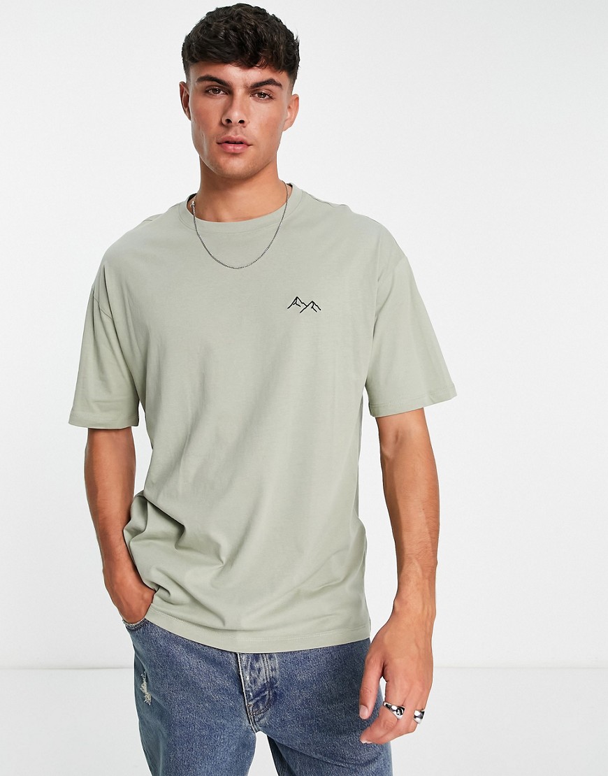 New Look mountain embroidery T-shirt in sage-Green