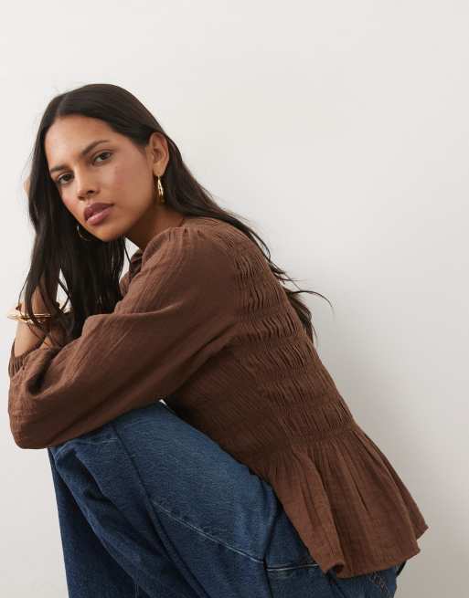 New Look - Mørkebrun top med rynker og peplum-kant, 2 af 4