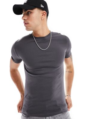 New Look muscle fit t-shirt in dark grey
