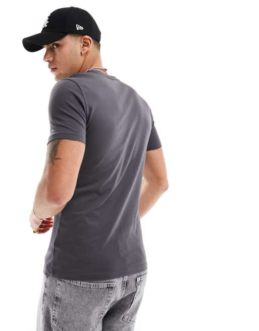 New Look - Muscle fit T-shirt in donkergrijs, 3 van 4