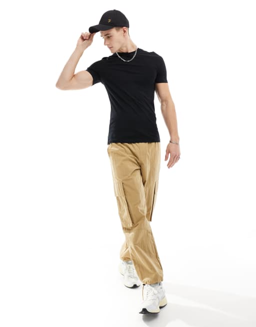 New Look - Muscle-fit T-shirt in zwart, 2 van 4