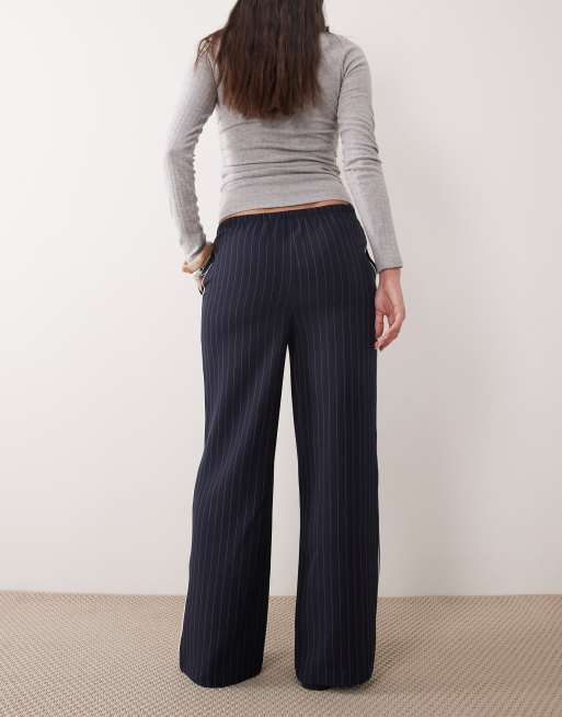 New Look – Nadelstreifen-Hose in Blau mit weitem Schnitt, 5 von 5