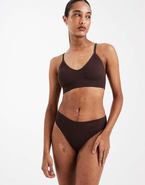 New Look – Nahtloser Tanga in Braun - view 1