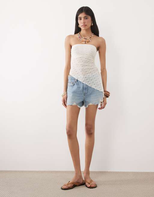 New Look – Naturvit bandeau-topp i spets med asymmetrisk fåll, 2 av 4