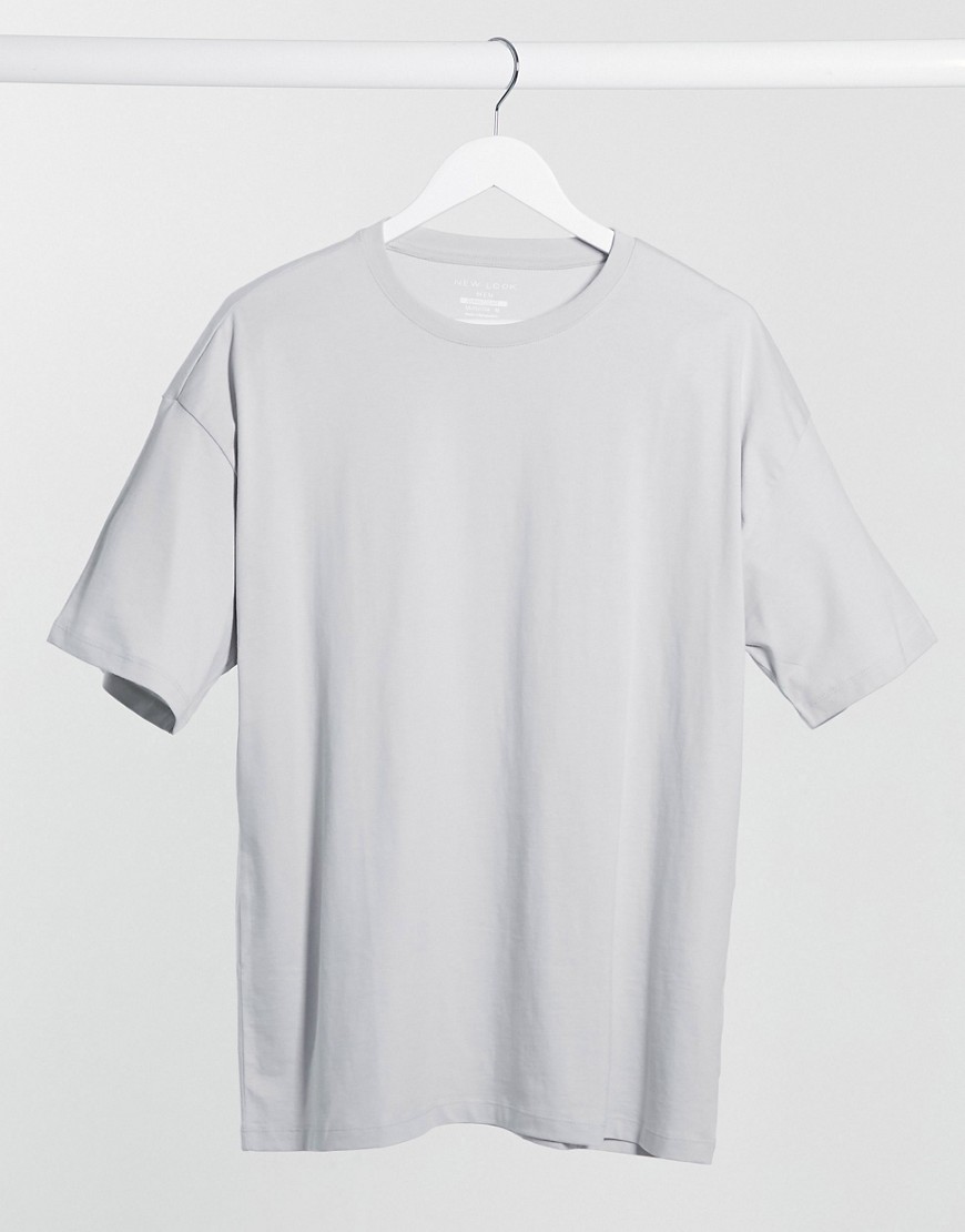 New Look – Naturvit t-shirt i oversize
