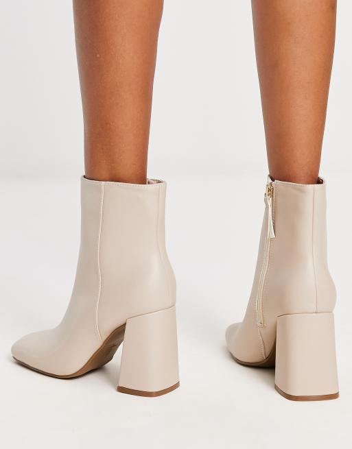 New Look – Naturvita ankelboots med klackar, 3 av 4