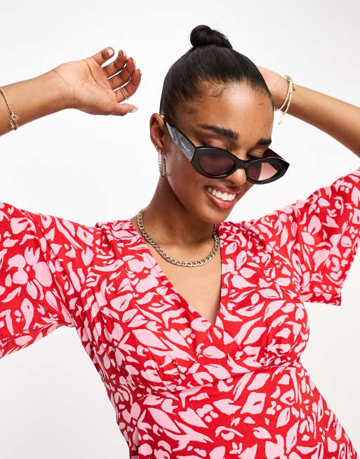 New Look - Nette mini jurk in rood met roze bloemenprint, 2 van 4