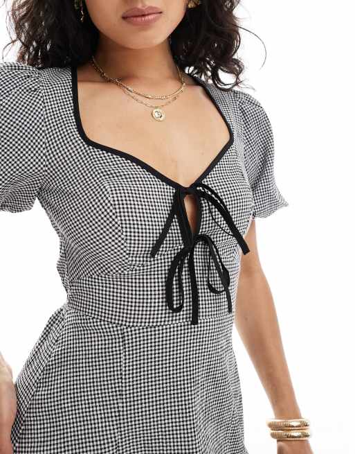 New Look - Nette mini jurk met gestrikte voorkant in zwarte gingham ruit, 2 van 4