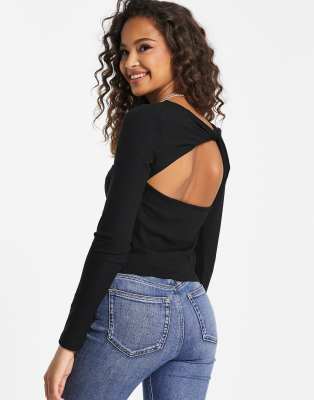 New Look open back long sleeved ribbed top in black