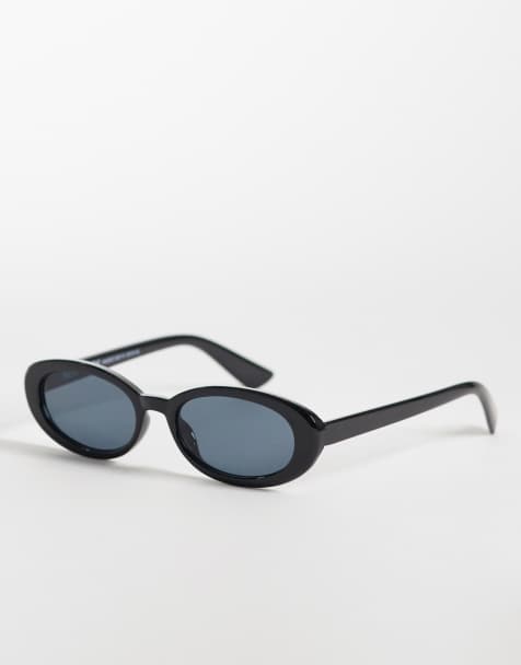 New Look oval sunglasses in black - view 1