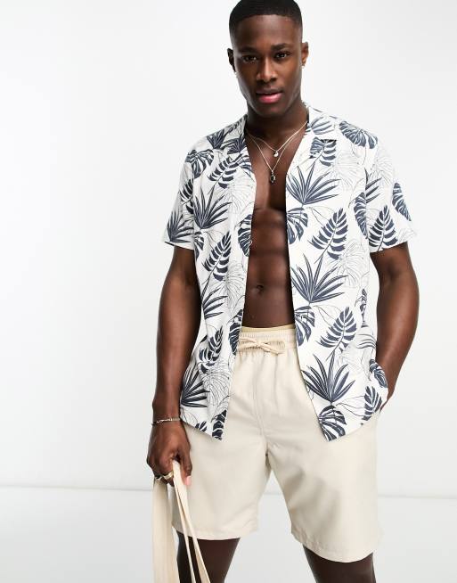 New Look - Overhemd met korte mouwen en bladerenprint in wit