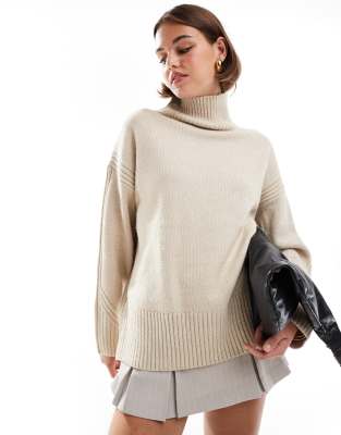 New Look - Oversize-Pullover in Creme mit Stehkragen-Weiß