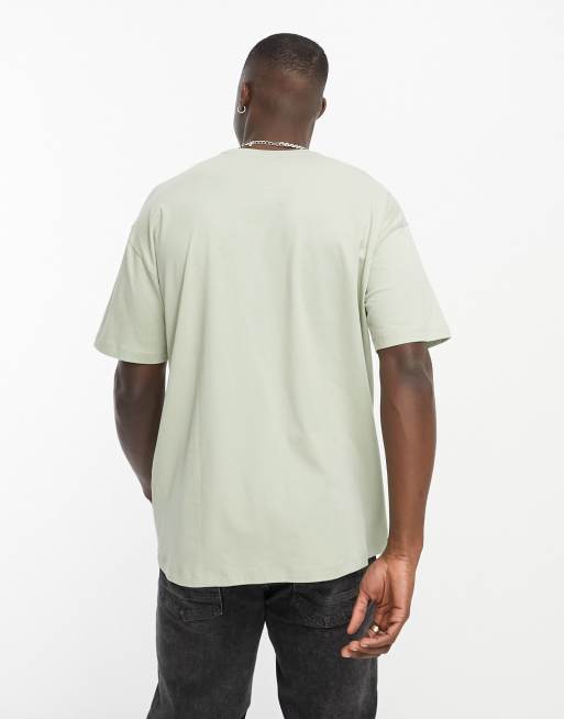 New Look – Oversize-T-Shirt in Hellgrün mit Wellenstickerei, 2 von 4