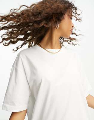 New Look - Oversize-T-Shirt in Weiß