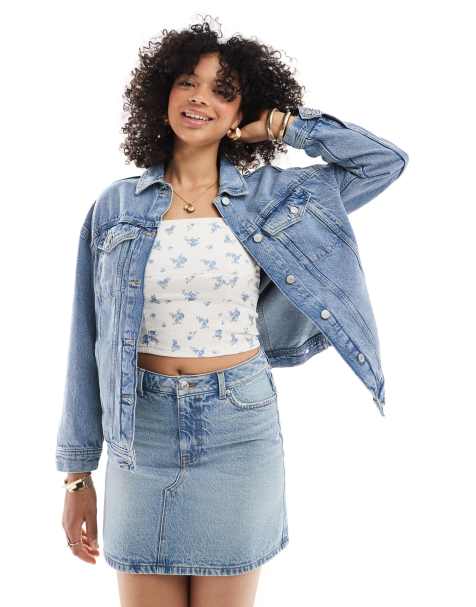 New Look oversized denim jacket in mid blue