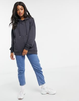 oversized hoodie look