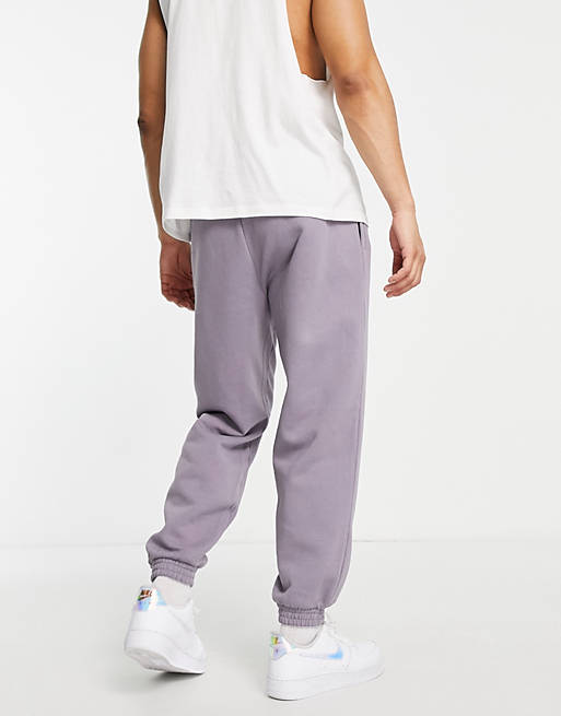Men New Look oversized joggers in dusty lilac 