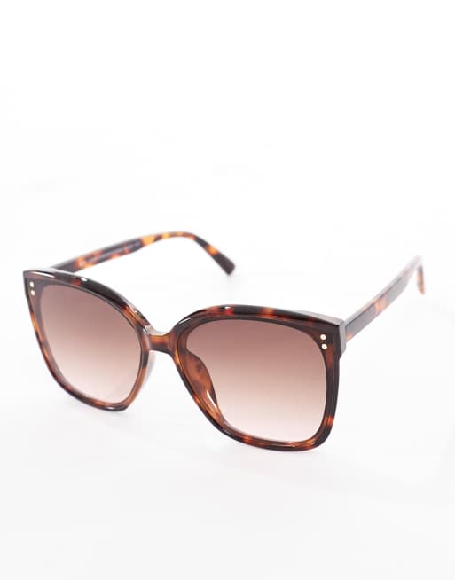 New Look oversized plastic frame sunglasses in brown, 3 of 3