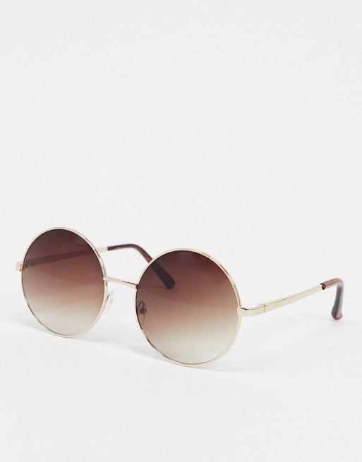 New Look oversized round sunglasses in gold