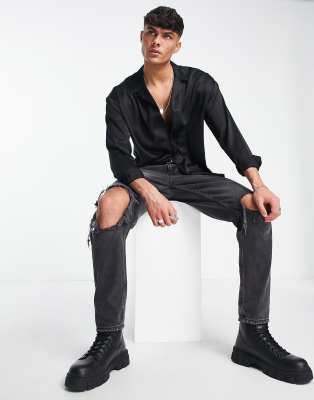 New Look - Oversized satinskjorte med lange ærmer i sort