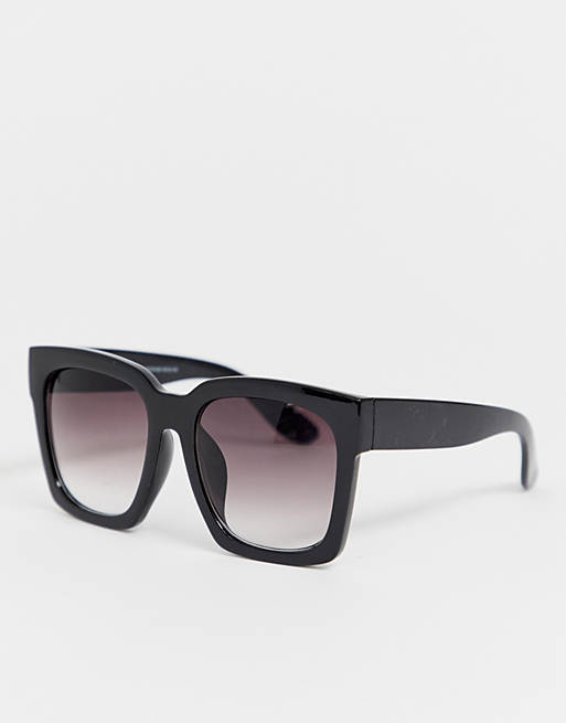 New Look oversized sunglasses in black