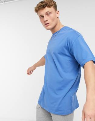 Look oversized t-shirt in bright blue 