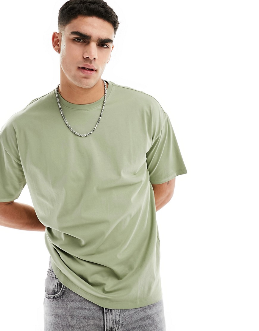 New Look oversized t-shirt in light khaki-Green