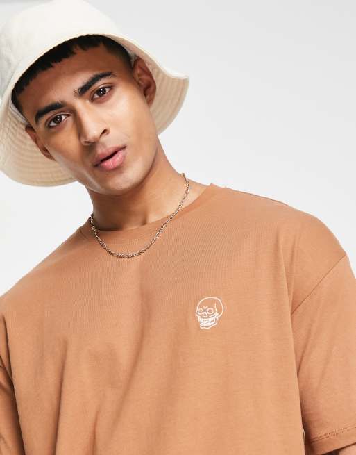 New Look oversized t-shirt with skull embroidery in camel