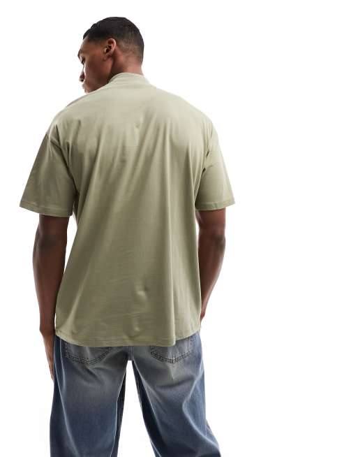 New Look oversized turtleneck t-shirt in light khaki, 3 of 4